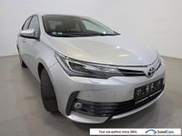 Używany Toyota Corolla Lounge 132 KM (97 kW) 2016 Szary Sedan/Limuzyna