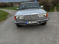 Gebraucht Mercedes 280 185 PS (136 kW) 1981 Silber Limousine