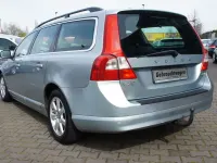 Gebraucht Volvo V70 Kinetic 114 PS (83 kW) 2012 Silber Kombi