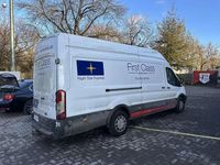 Gebraucht Ford Transit Trend 170 PS (125 kW) 2018 Frostweiß Kleinwagen
