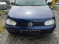 Usado VW Golf 75 HP (55 kW) 2003 Azul Coupé