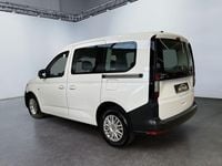 Gebraucht VW Caddy Basis 75 PS (55 kW) 2022 Candyweiß Van / Kleinbus