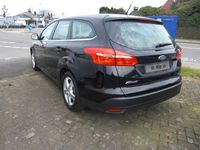 Gebraucht Ford Focus Ambiente 101 PS (74 kW) 2016 Schwarz Limousine