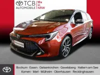 Gebraucht Toyota Corolla Basis 178 PS (130 kW) 2025 Metal oxide orange metallic, dach schwarz Kombi