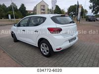 Gebraucht Dacia Sandero Essentiel 91 PS (66 kW) 2025 Weiß Kleinwagen