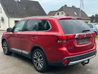 Gebraucht Mitsubishi Outlander Edition 150 PS (110 kW) 2017 Rot SUV