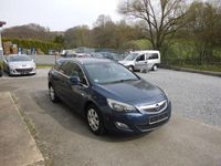 Gebraucht Opel Astra 179 PS (131 kW) 2011 Blau Limousine