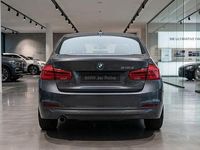 Gebraucht BMW 318 Advantage 150 PS (110 kW) 2015 Grau Limousine