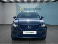 Gebraucht Volvo XC40 Momentum 163 PS (119 kW) 2022 Schwarz SUV