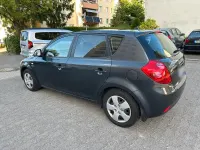 Gebraucht Kia Ceed 109 PS (80 kW) 2009 Grau Kleinwagen