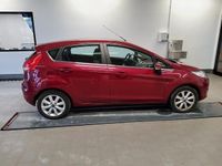 Gebraucht Ford Fiesta Titanium 97 PS (71 kW) 2011 Rot Limousine