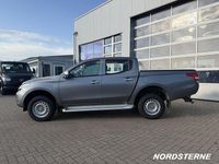 Gebraucht Mitsubishi L 154 PS (113 kW) 2018 Grau SUV