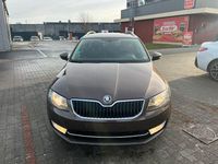 Gebraucht Skoda Octavia Elegance 140 PS (102 kW) 2014 Braun Kombi