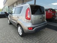 Gebraucht Kia Soul Edition 7 140 PS (102 kW) 2012 Silber SUV