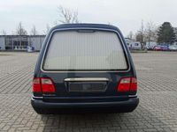 Gebraucht Mercedes E280 204 PS (150 kW) 1999 Blau