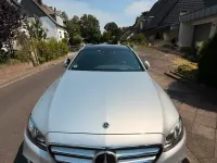 Gebraucht Mercedes E220 AMG 194 PS (142 kW) 2016 Silber Kombi