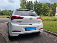 Gebraucht Hyundai i20 Style 101 PS (74 kW) 2017 Weiß Limousine