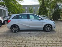 Gebraucht Mercedes B180 122 PS (89 kW) 2012 Silber Van / Kleinbus