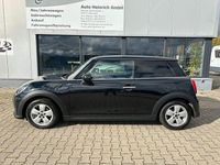 Gebraucht Mini Cooper Essential 136 PS (100 kW) 2023 Schwarz Kleinwagen