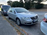 Gebraucht VW Passat 140 PS (102 kW) 2009 Silber Kombi