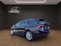 Gebraucht Skoda Octavia Style 150 PS (110 kW) 2023 Schwarzmagic perleffekt Kombi