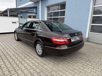 Gebraucht Mercedes E250 204 PS (150 kW) 2009 Braun Limousine