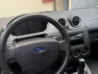 Gebraucht Ford Fiesta 70 PS (51 kW) 2002 Silber Kleinwagen