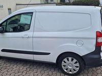 Gebraucht Ford Courier 143 PS (105 kW) 2014 Van / Kleinbus