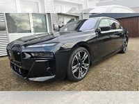 Gebraucht BMW 760 M Performance 571 PS (419 kW) 2023 Schwarz (black sapphire metallic) Limousine