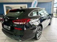 Gebraucht Hyundai i30 Trend 120 PS (88 kW) 2023 Schwarz Kombi