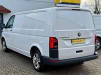 Gebraucht VW Transporter 150 PS (110 kW) 2022 Candyweiss Van