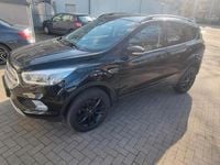 Usado Ford Kuga 150 HP (110 kW) 2017 Preto SUV