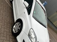 Gebraucht Opel Zafira 125 PS (91 kW) 2012 Weiß Van / Kleinbus