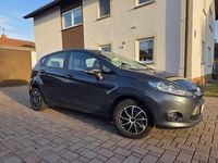 Gebraucht Ford Fiesta Trend 82 PS (60 kW) 2010 Grau Kleinwagen