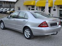 Gebraucht Mercedes C180 143 PS (105 kW) 2003 Brillantsilber  metalliclack Limousine