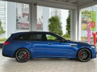 Gebraucht Mercedes C63 AMG Premium Plus 476 PS (350 kW) 2024 Metalliclack spektralblau Kombi