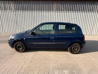 Gebraucht Renault Clio II 50 PS (36 kW) 2004 Blau Kleinwagen