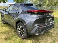 Neu Toyota C-HR 140 PS (102 kW) 2026 Grau SUV