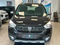 Gebraucht Dacia Lodgy Stepway 131 PS (96 kW) 2021 Schwarz Van / Kleinbus