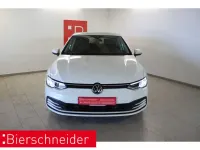 Gebraucht VW Golf VIII Life 131 PS (96 kW) 2023 Weiss Limousine