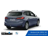 Gebraucht BMW 220 Active Tourer Luxury Line 170 PS (125 kW) 2026 (braun)  sparkling kupfergrau Van / Kleinbus