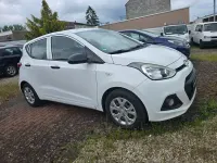 Gebraucht Hyundai i10 Basis 67 PS (49 kW) 2016 Weiß Kleinwagen