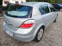 Gebraucht Opel Astra Edition 90 PS (66 kW) 2006 Gold Limousine