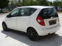 Gebraucht Mercedes A160 95 PS (69 kW) 2011 Weiß Kleinwagen