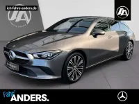 Gebraucht Mercedes CLA200 Progressive 150 PS (110 kW) 2023 Graulack mountaingrau Limousine