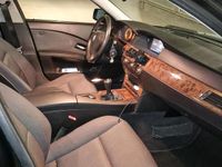 Second-hand BMW 525 218 CP (160 kW) 2005 Negru Berlinǎ