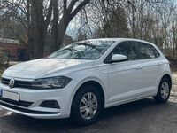 Gebraucht VW Polo Trendline 65 PS (47 kW) 2018 Weiß Kleinwagen