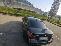 Gebraucht BMW 523 177 PS (130 kW) 2007 Schwarz Limousine