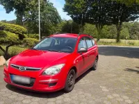 Gebraucht Hyundai i30 110 PS (80 kW) 2009 Rot Kombi