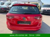 Gebraucht VW Passat Business 122 PS (89 kW) 2023 Tornadorot Kombi